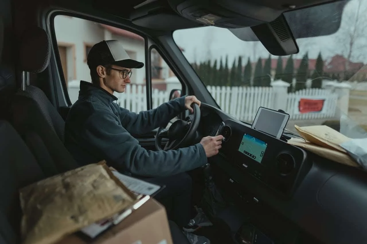 GPS-Integrated Tracking Software for Delivery Business